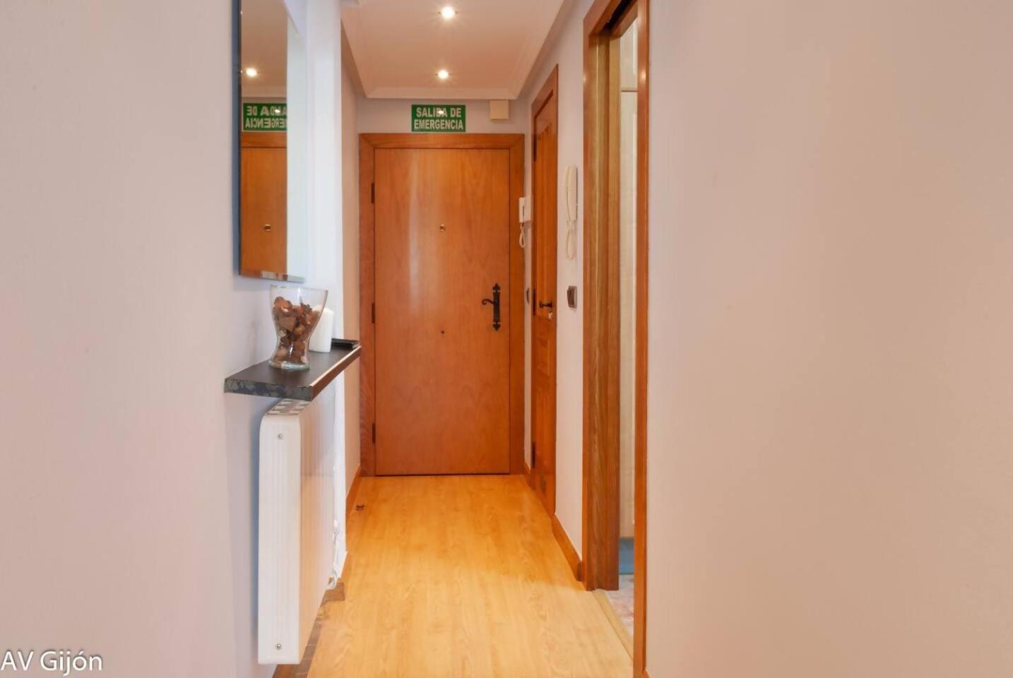 Apartamento Av Premio Real 16 Gijón Exterior foto