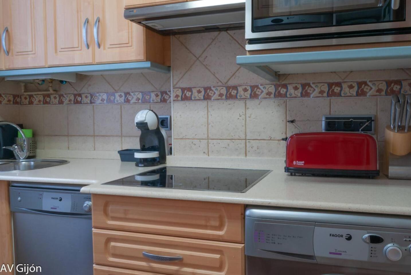 Apartamento Av Premio Real 16 Gijón Exterior foto